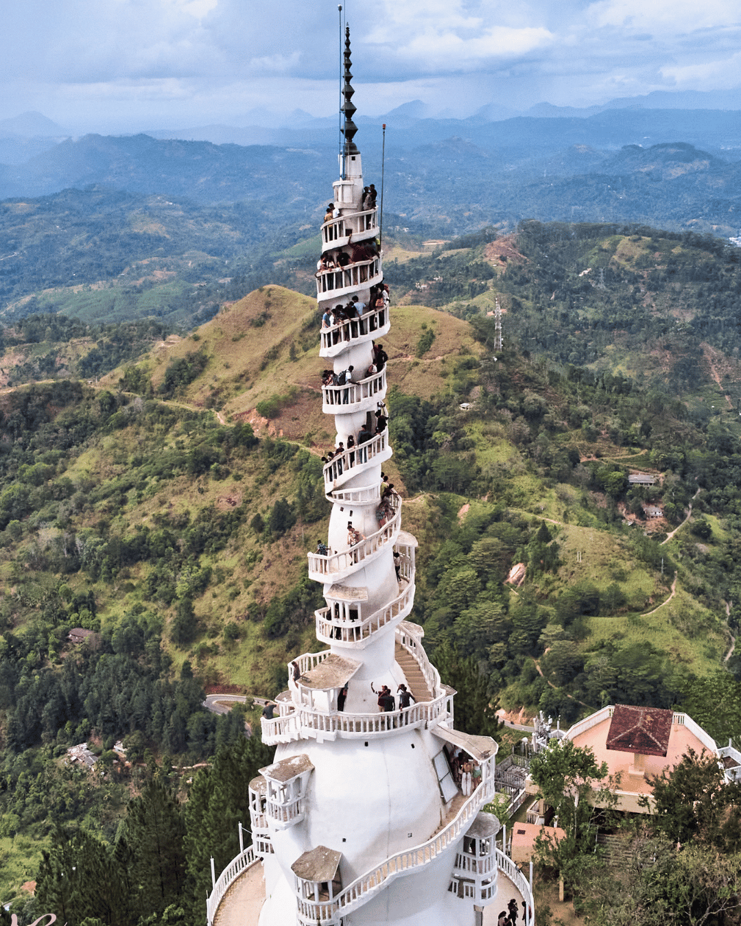 View from the top of Ambuluwawa Tower