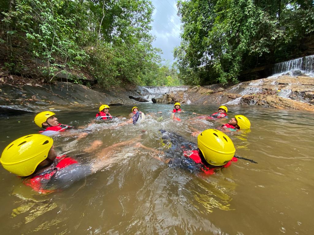 Group of tourists enjoying their time in Kithulgala water sports